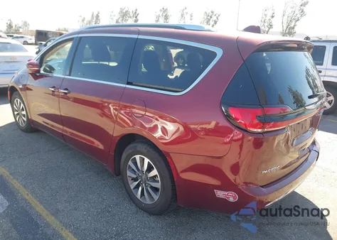 2021 Chrysler Pacifica Hybrid Touring L z USA, uszkodzony, nr VIN 2C4RC1L76MR581285